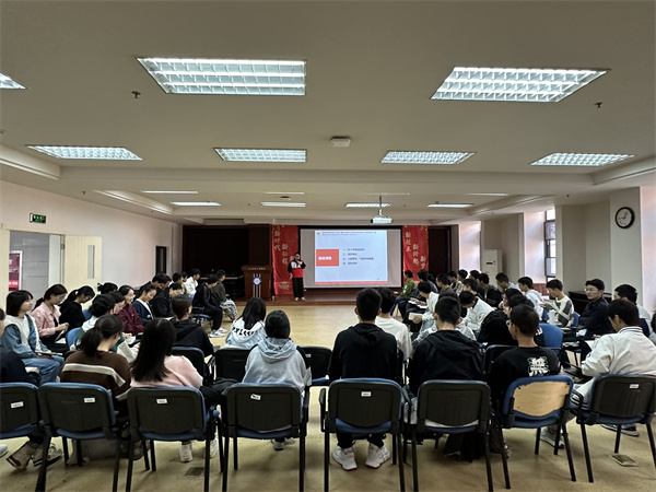 电子科大救护员培训 (1).jpg